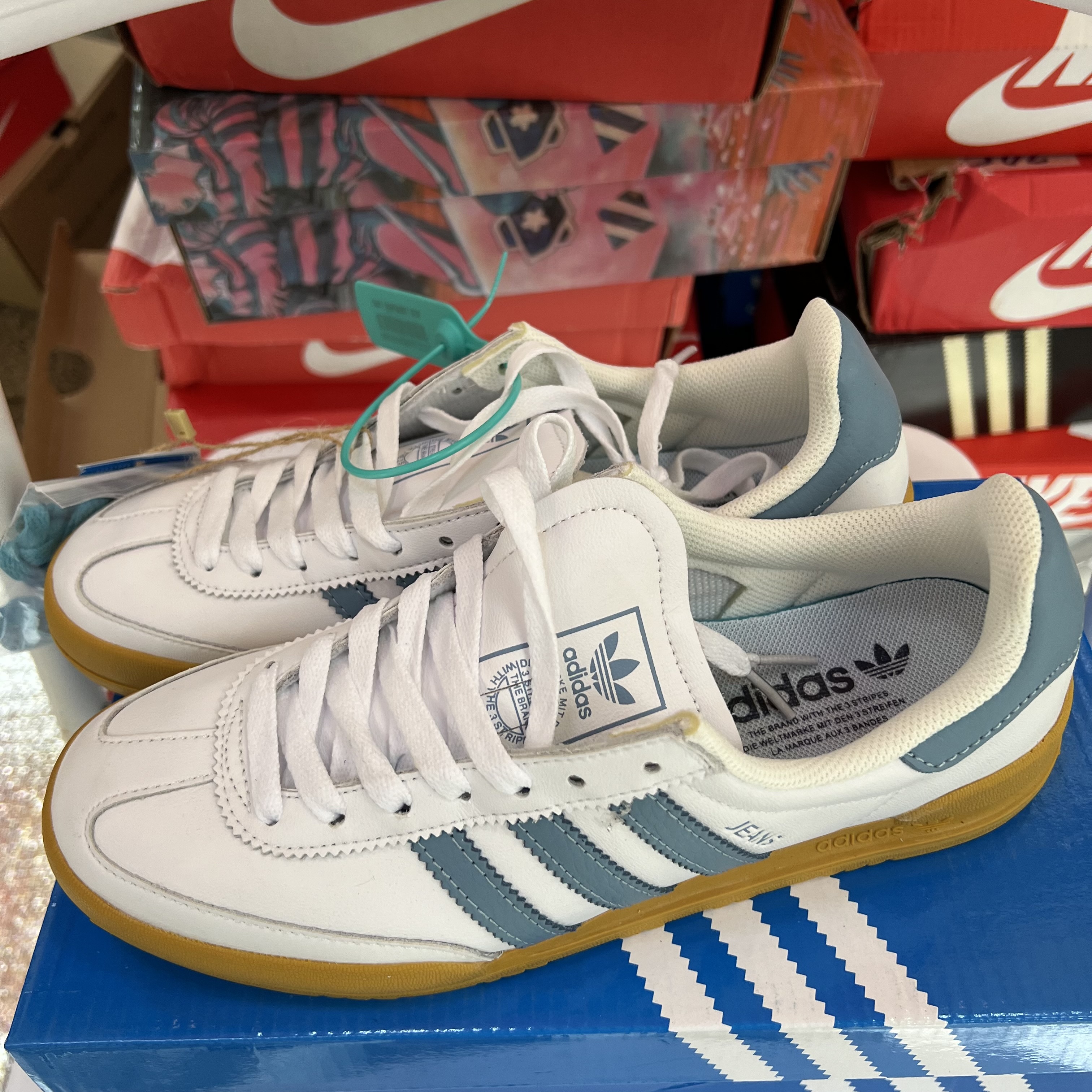 아디다스 Handball Spezial (핸드볼 스페지알) 
